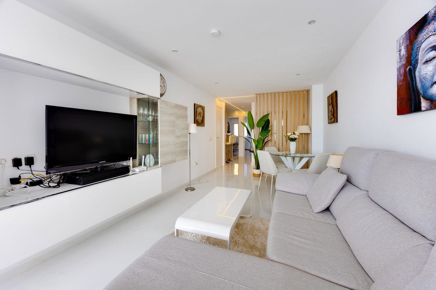 3 bedroom Apartment for sale in Torrevieja with pool garage - € 398,000 (Ref: 10091471)