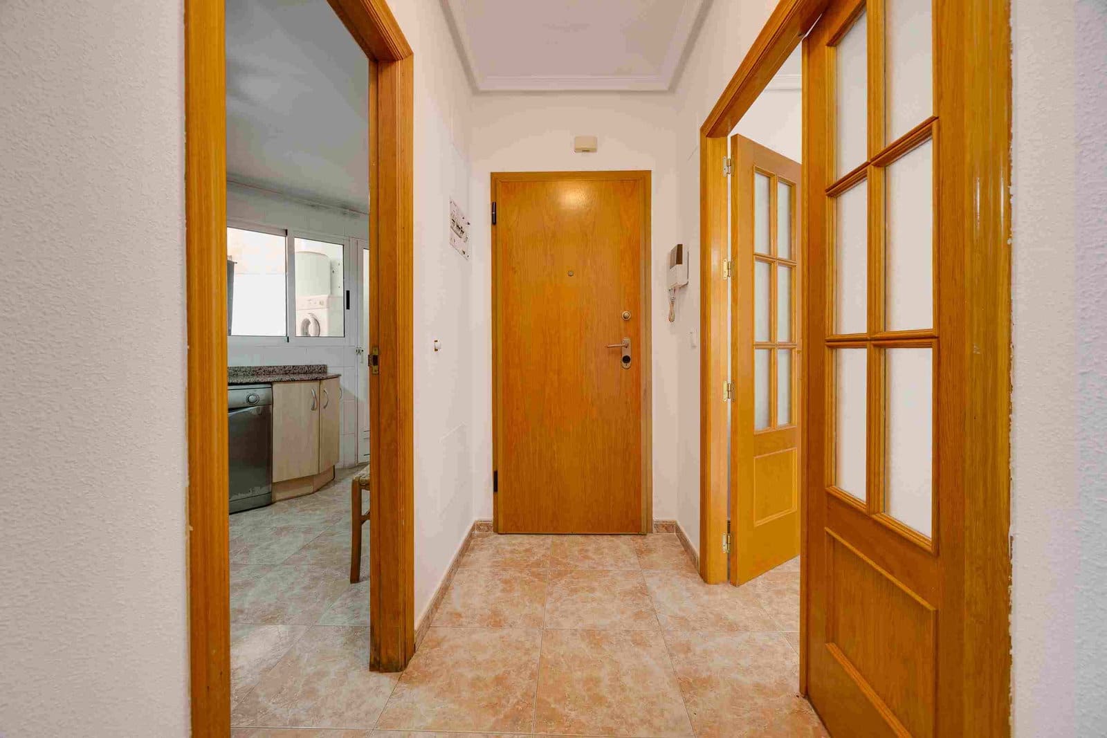 3 soveværelse Lejlighed til leje i Pilar de la Horadada med garage - € 850 (Ref: 10154323)