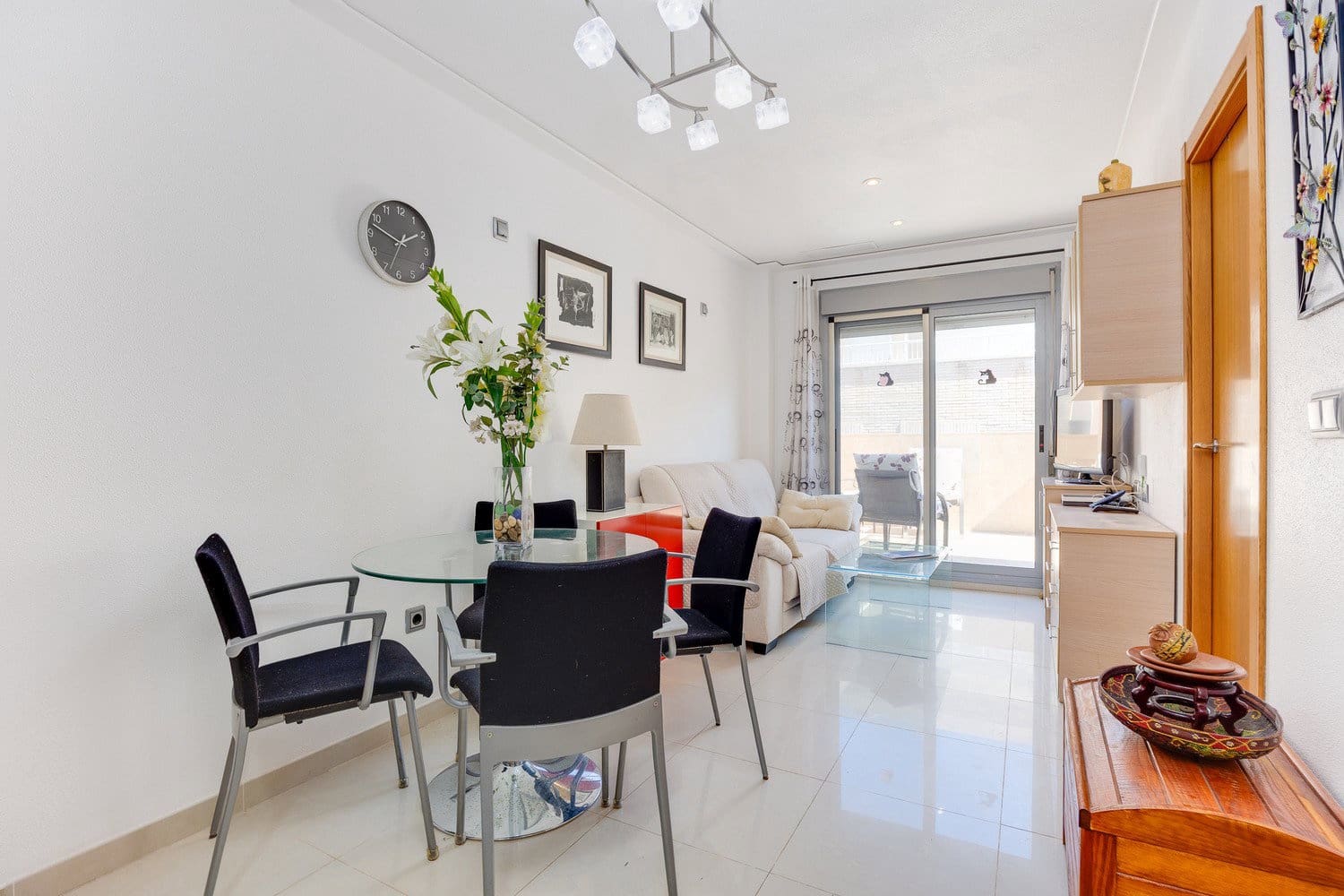 2 soverom Leilighet til salgs i Torrevieja med garasje - € 185 000 (Ref: 10156171)