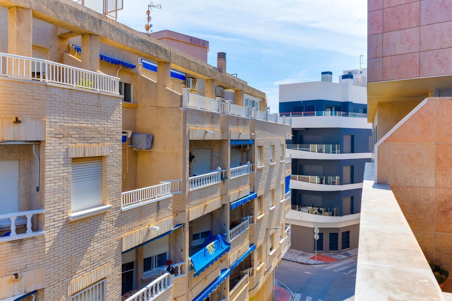 2 soverom Leilighet til salgs i Torrevieja med garasje - € 185 000 (Ref: 10156171)