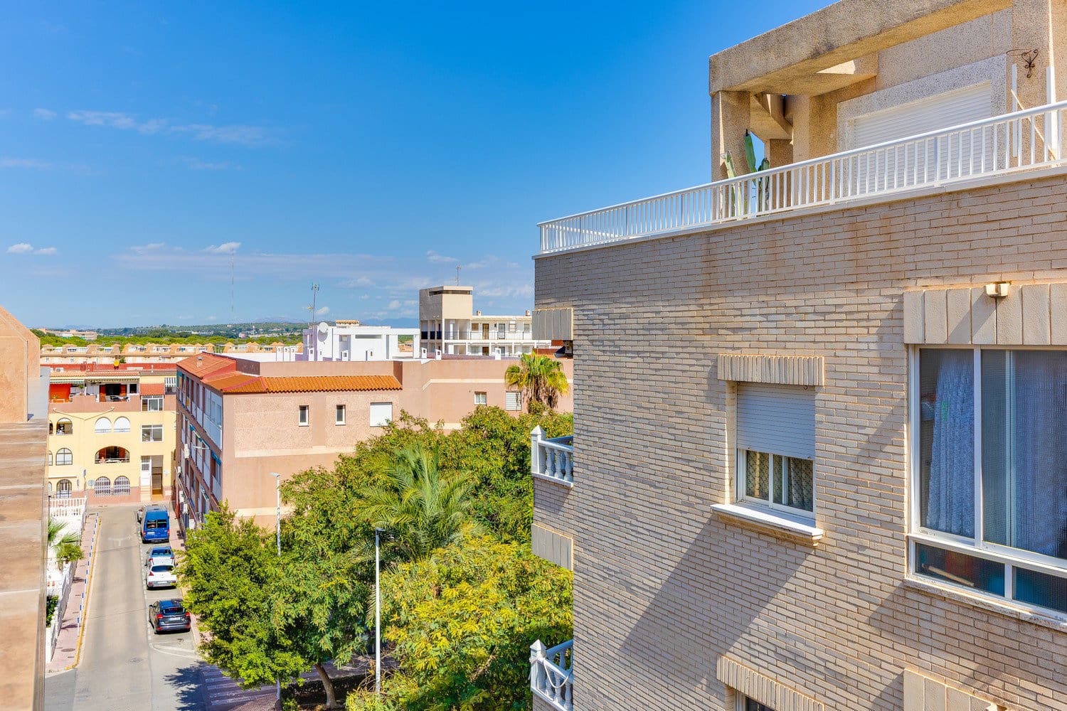 2 soverom Leilighet til salgs i Torrevieja med garasje - € 185 000 (Ref: 10156171)