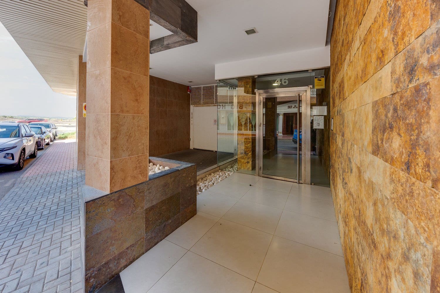 2 soverom Leilighet til salgs i Torrevieja med garasje - € 185 000 (Ref: 10156171)