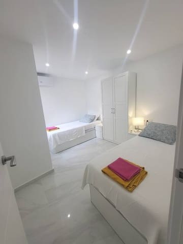 3 soverom Leilighet til leie i El Chaparral - La Siesta - La Torreta, Torrevieja - € 1 500 (Ref: 10160264)