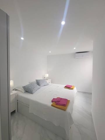 3 soverom Leilighet til leie i El Chaparral - La Siesta - La Torreta, Torrevieja - € 1 500 (Ref: 10160264)