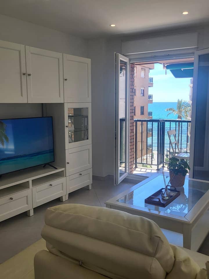 Apartamento de 3 habitaciones en Torrevieja en alquiler - 1.800 € (Ref: 10160265)