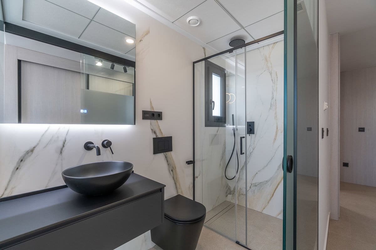 Apartamento de 4 habitaciones en Guardamar del Segura en alquiler con piscina garaje - 2.250 € (Ref: 10160266)