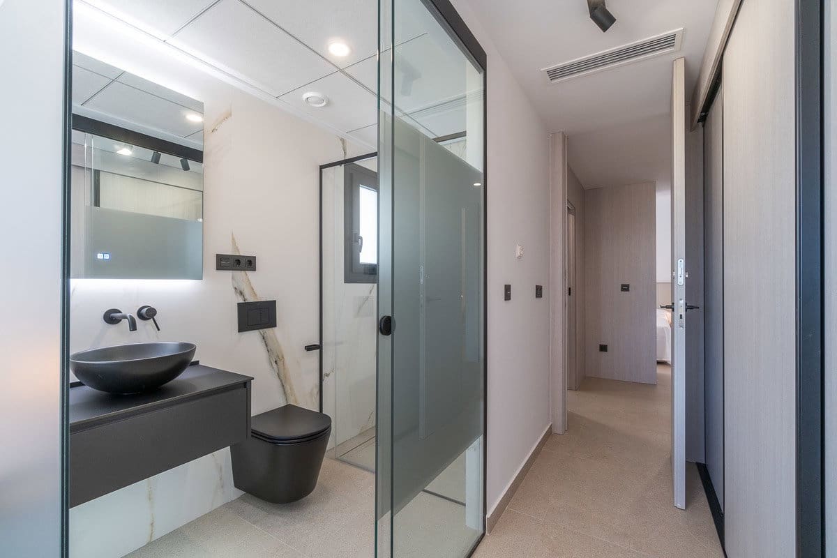 Apartamento de 4 habitaciones en Guardamar del Segura en alquiler con piscina garaje - 2.250 € (Ref: 10160266)