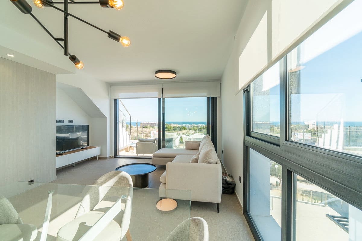 Apartamento de 4 habitaciones en Guardamar del Segura en alquiler con piscina garaje - 2.250 € (Ref: 10160266)