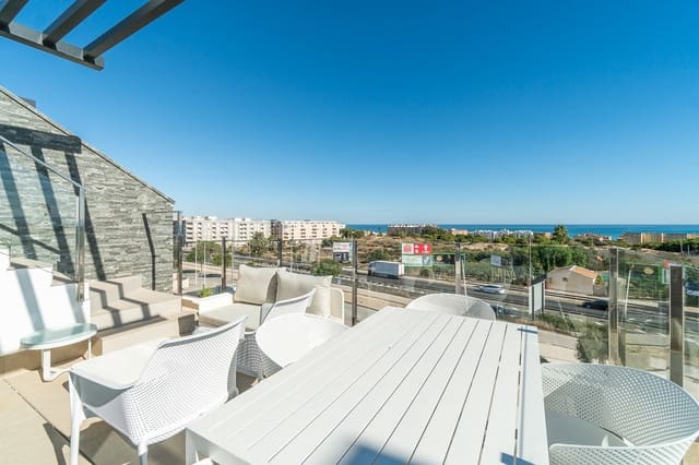 Apartamento de 4 habitaciones en Zona Pueblo, Guardamar del Segura en alquiler con piscina garaje - 2.250 € (Ref: 10160266)