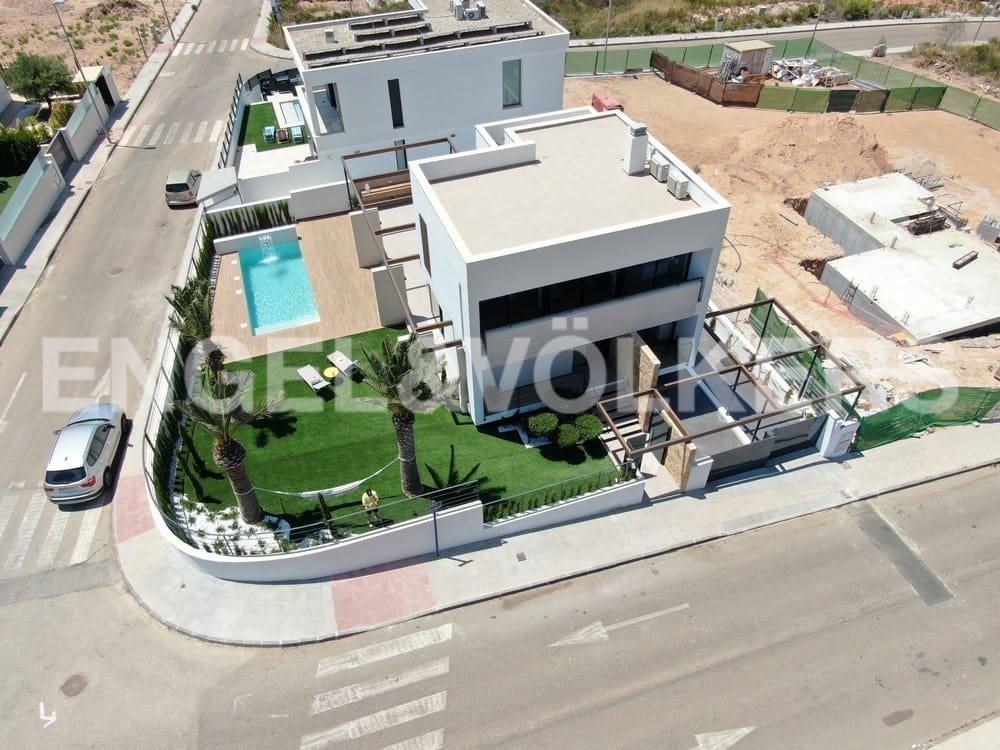 4 camera da letto Villa in vendita in Dehesa de Campoamor con piscina - 960.000 € (Rif: 7030185)