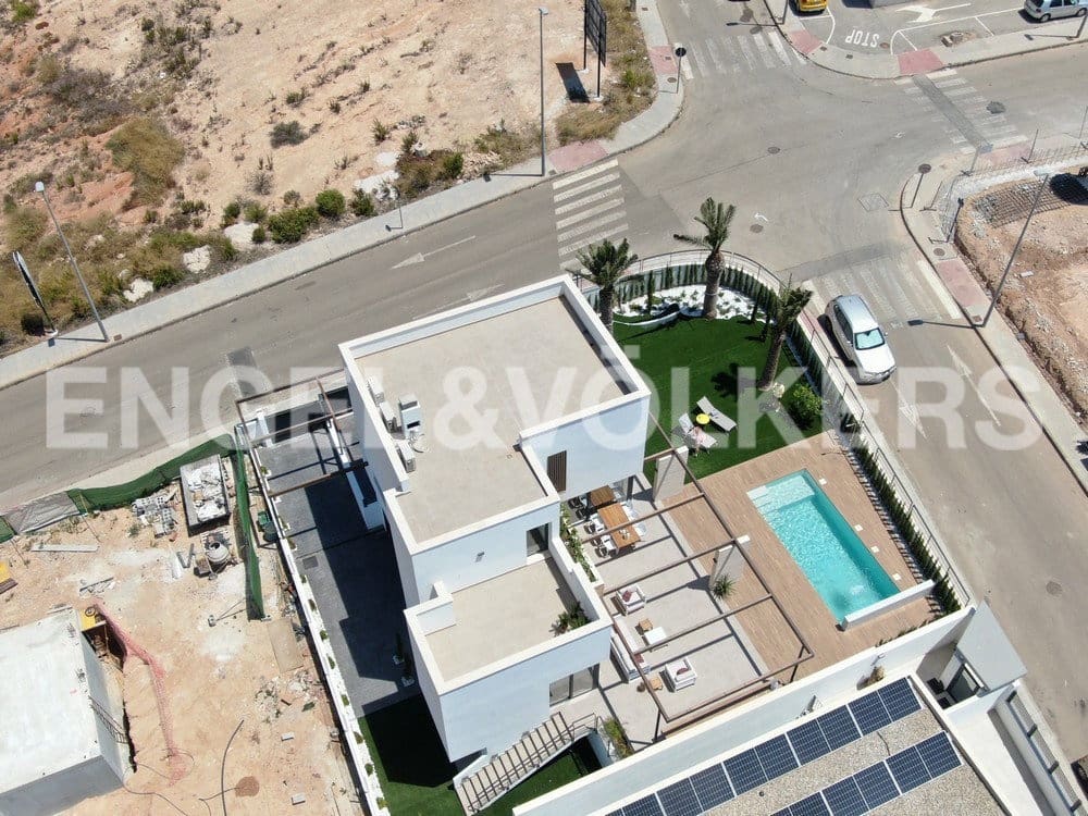 Chalet de 4 habitaciones en Orihuela Costa en venta con piscina garaje - 1.160.000 € (Ref: 7030185)