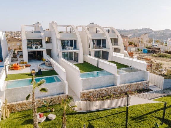 3 Zimmer Apartment zu verkaufen in El Chaparral - La Siesta - La Torreta, Torrevieja mit Pool - 449.000 € (Ref: 7030208)