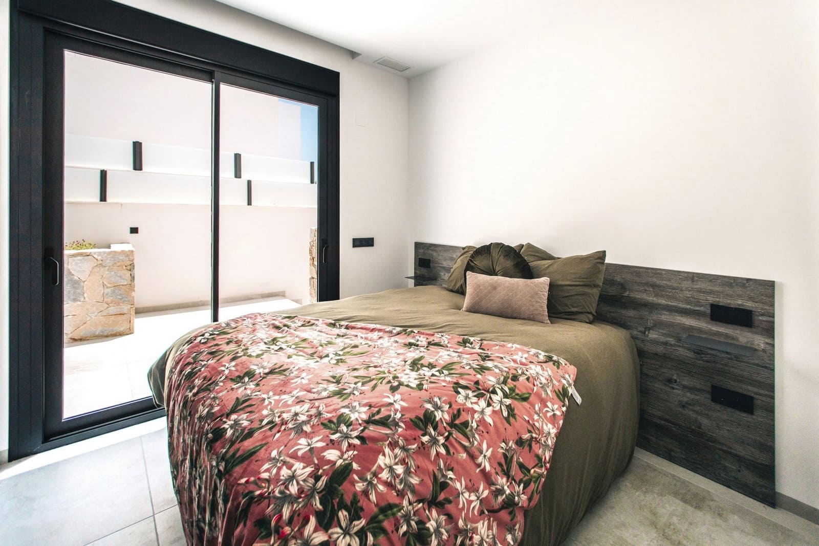 3 bedroom Apartment for sale in Torrevieja with pool - € 449,000 (Ref: 7030208)