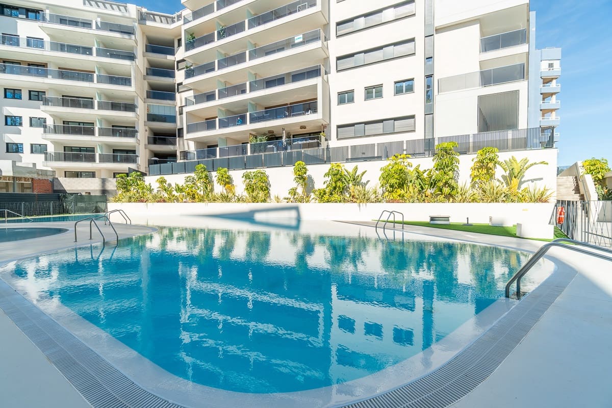 2 soveværelse Lejlighed til salg i Dehesa de Campoamor med swimmingpool - € 266.000 (Ref: 7030254)