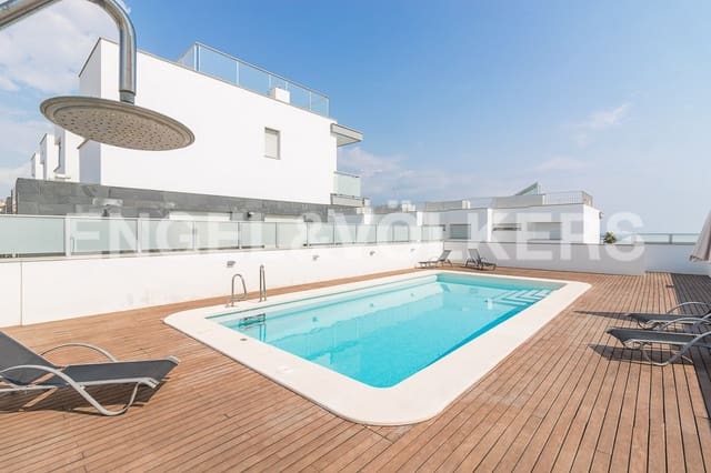 Chalet de 5 habitaciones en Guardamar del Segura en venta con piscina - 594.000 € (Ref: 7030262)