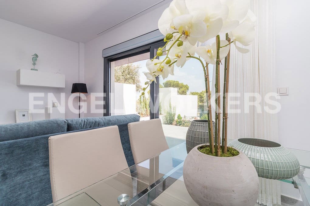 3 soveværelse Lejlighed til salg i Torrevieja med swimmingpool garage - € 330.000 (Ref: 7030269)