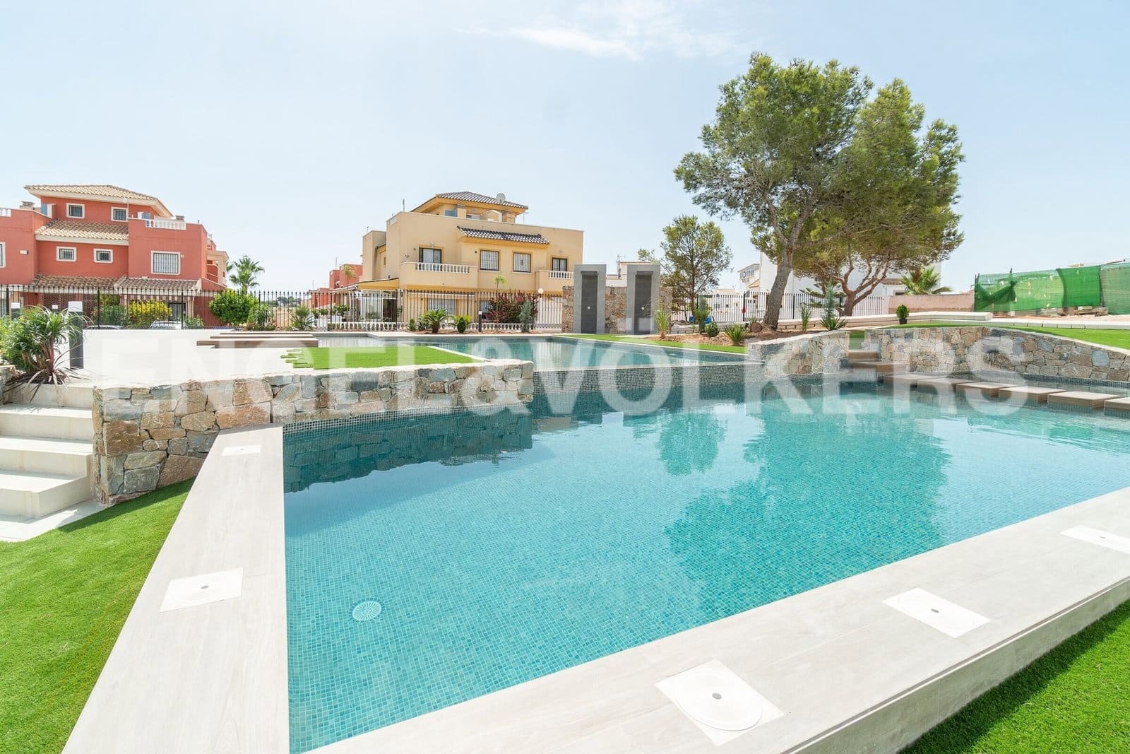 3 soveværelse Lejlighed til salg i Torrevieja med swimmingpool garage - € 330.000 (Ref: 7030269)