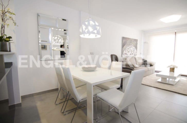 3 Zimmer Apartment zu verkaufen in Torrevieja mit Pool - 229.000 € (Ref: 7030274)