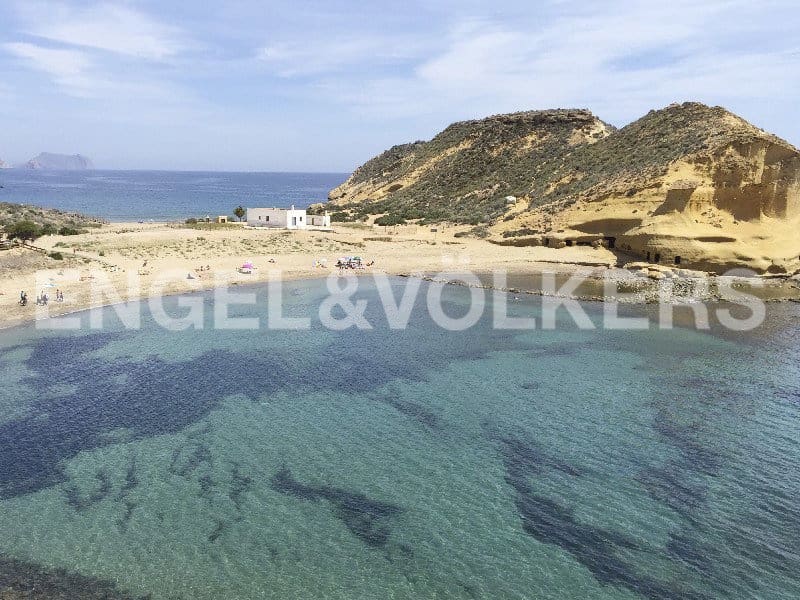 Apartamento de 3 habitaciones en Torrevieja en venta con piscina garaje - 229.000 € (Ref: 7030274)