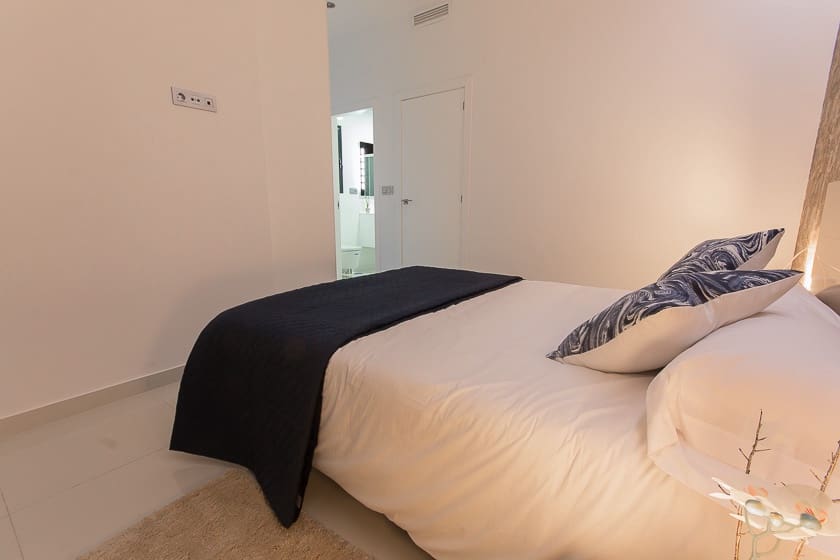 Chalet de 3 habitaciones en Pilar de la Horadada en venta con piscina - 399.000 € (Ref: 7030293)