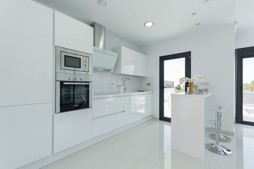 Chalet de 3 habitaciones en Pilar de la Horadada en venta con piscina - 399.000 € (Ref: 7030293)