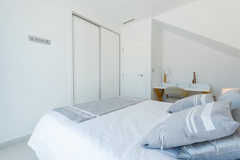 Chalet de 3 habitaciones en Pilar de la Horadada en venta con piscina - 399.000 € (Ref: 7030293)