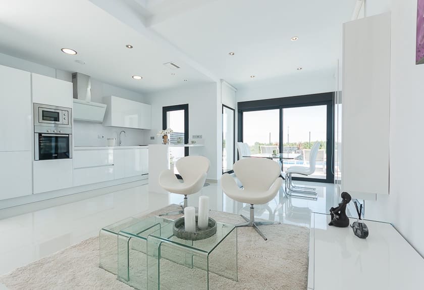 Chalet de 3 habitaciones en Pilar de la Horadada en venta con piscina - 399.000 € (Ref: 7030293)