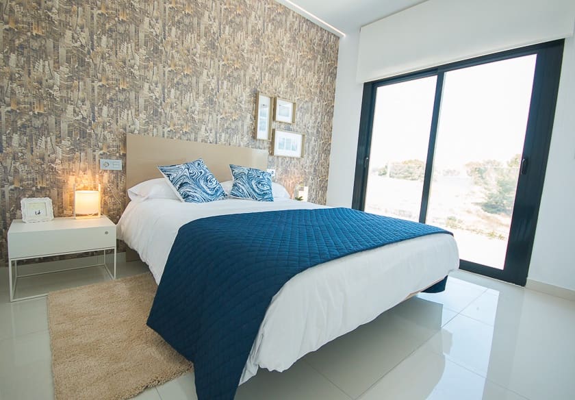 Chalet de 3 habitaciones en Pilar de la Horadada en venta con piscina - 399.000 € (Ref: 7030293)