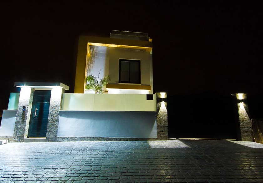 Chalet de 3 habitaciones en Pilar de la Horadada en venta con piscina - 399.000 € (Ref: 7030293)