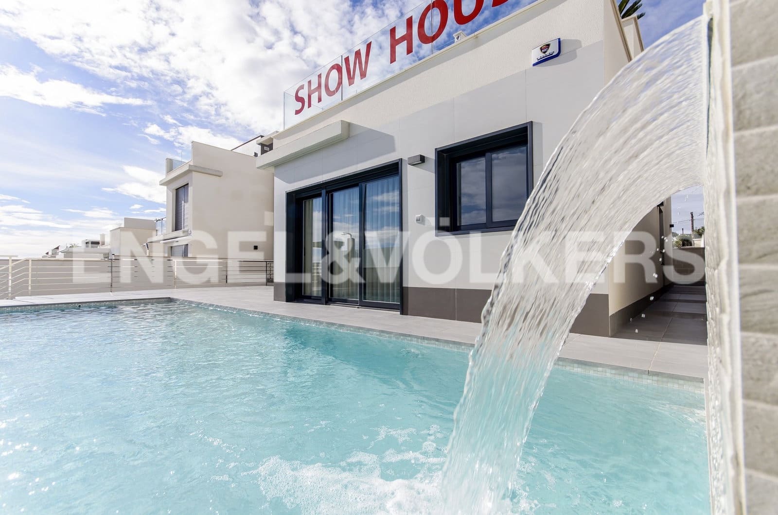 4 bedroom Villa for sale in San Miguel de Salinas with pool garage - € 699,000 (Ref: 7030301)