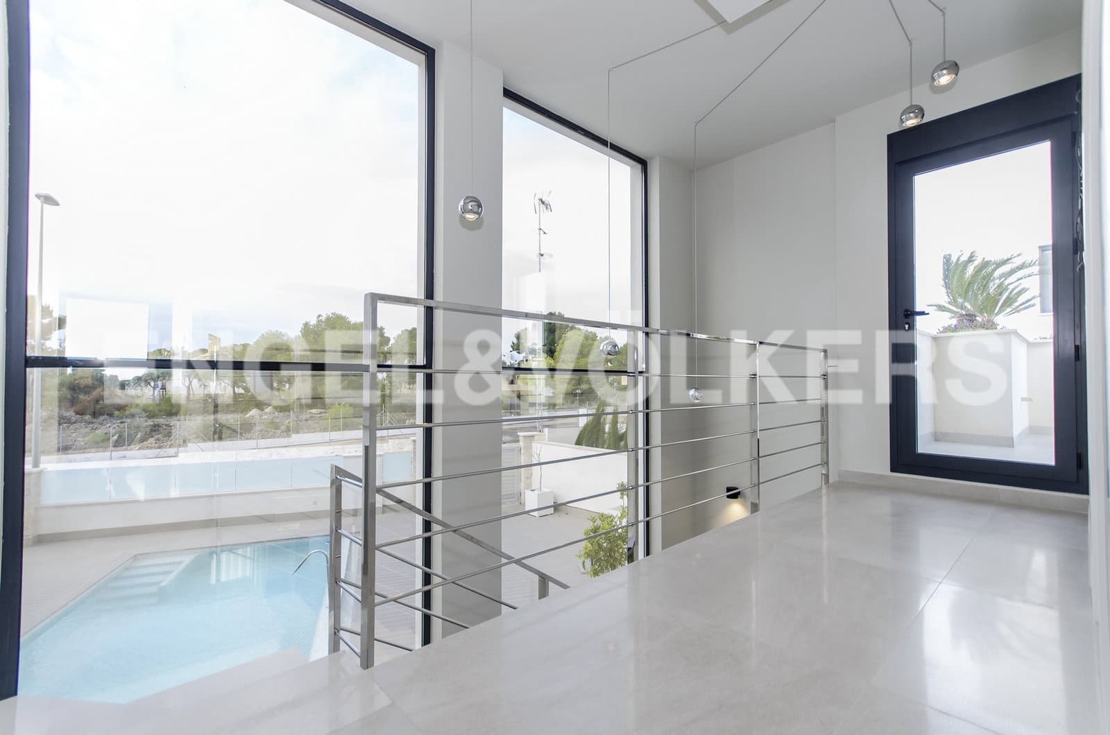 4 bedroom Villa for sale in San Miguel de Salinas with pool garage - € 699,000 (Ref: 7030301)