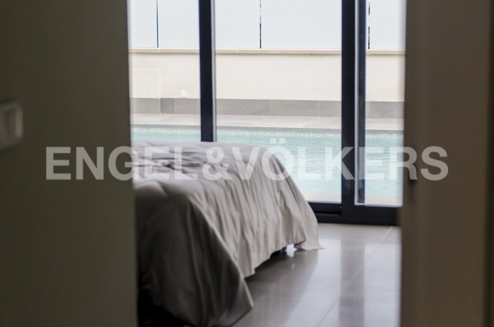 4 bedroom Villa for sale in San Miguel de Salinas with pool garage - € 699,000 (Ref: 7030301)