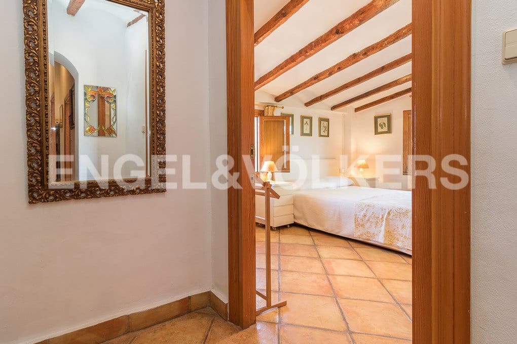 6 bedroom Villa for sale in San Miguel de Salinas with pool garage - € 800,000 (Ref: 7030307)