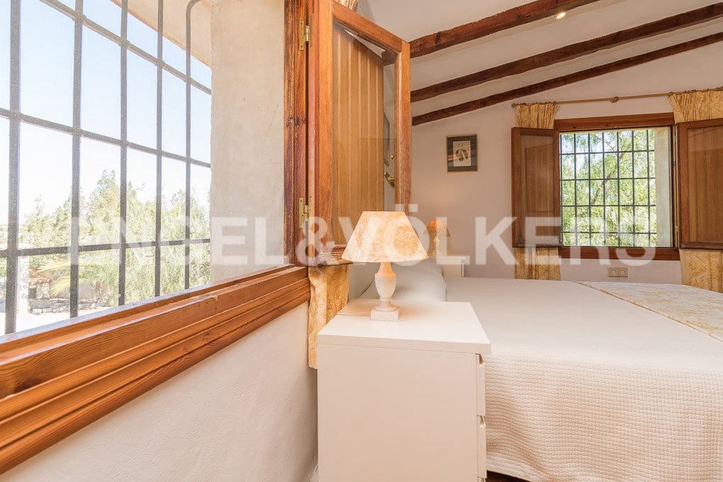 6 bedroom Villa for sale in San Miguel de Salinas with pool garage - € 800,000 (Ref: 7030307)