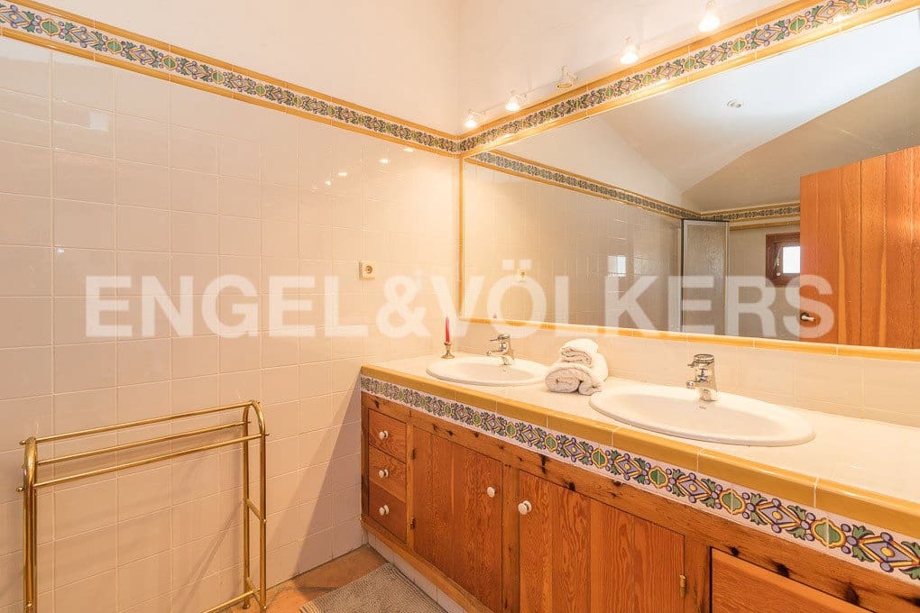 6 bedroom Villa for sale in San Miguel de Salinas with pool garage - € 800,000 (Ref: 7030307)