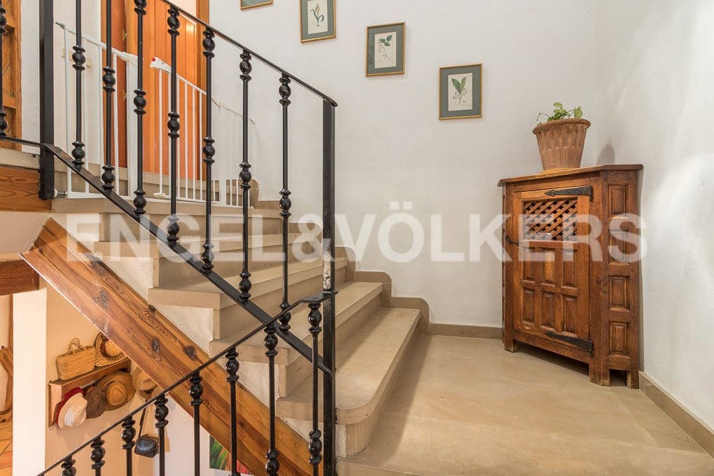 6 bedroom Villa for sale in San Miguel de Salinas with pool garage - € 800,000 (Ref: 7030307)