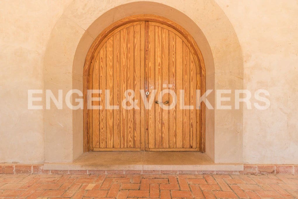 6 bedroom Villa for sale in San Miguel de Salinas with pool garage - € 800,000 (Ref: 7030307)