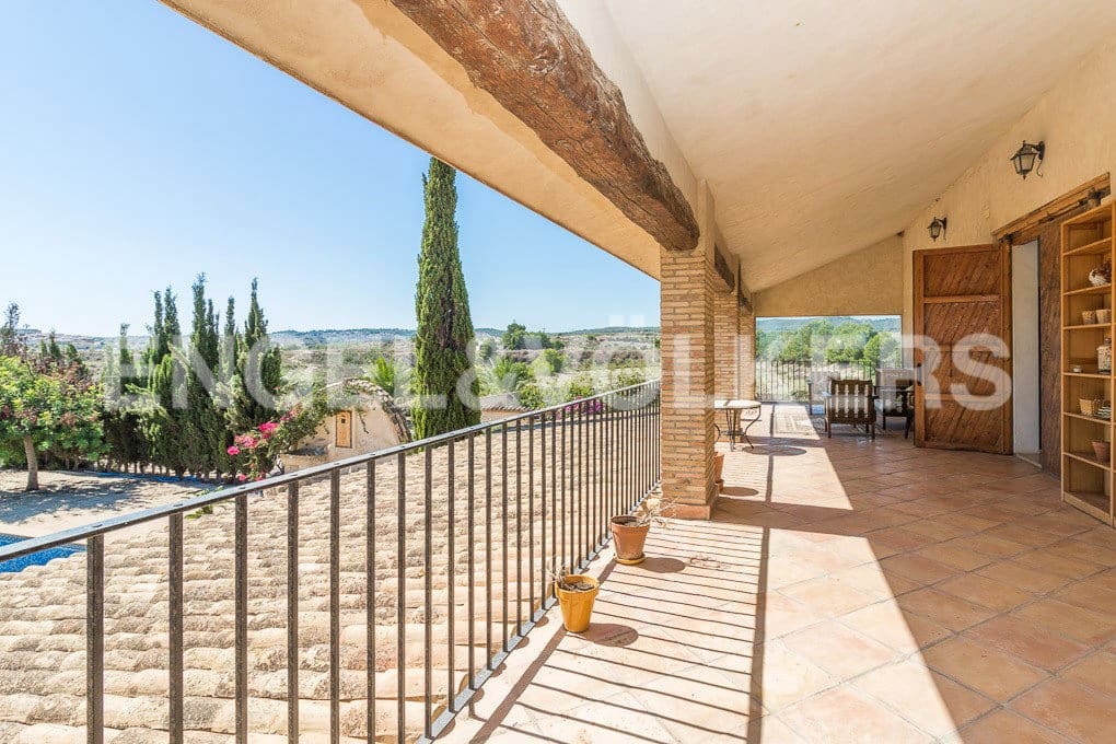 6 bedroom Villa for sale in San Miguel de Salinas with pool garage - € 800,000 (Ref: 7030307)