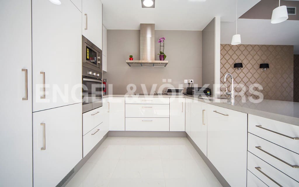 3 camera da letto Villa in vendita in Villamartin con piscina - 390.000 € (Rif: 7030310)