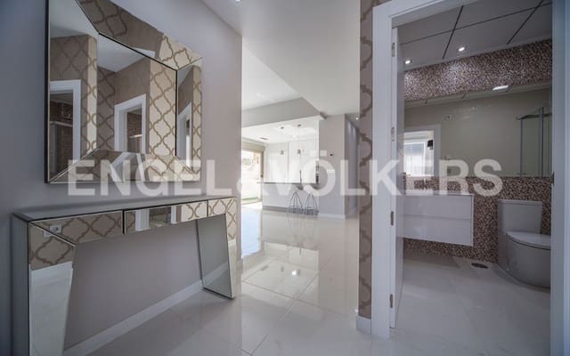 3 camera da letto Villa in vendita in Villamartin, Orihuela con piscina - 390.000 € (Rif: 7030310)
