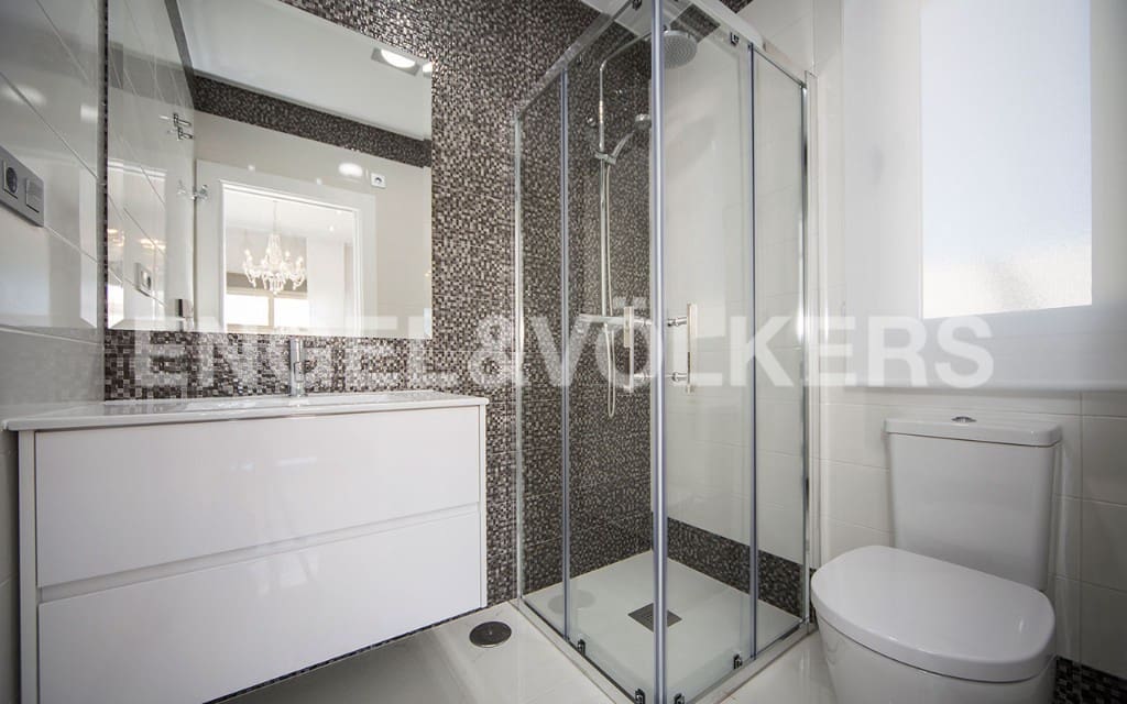 3 camera da letto Villa in vendita in Villamartin con piscina - 390.000 € (Rif: 7030310)