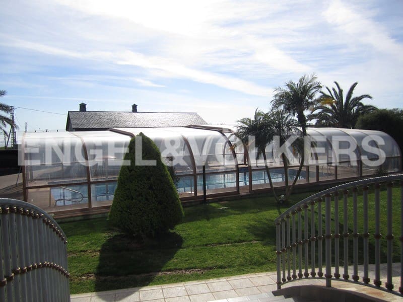5 bedroom Villa for sale in Los Montesinos with pool - € 2,170,000 (Ref: 7030315)