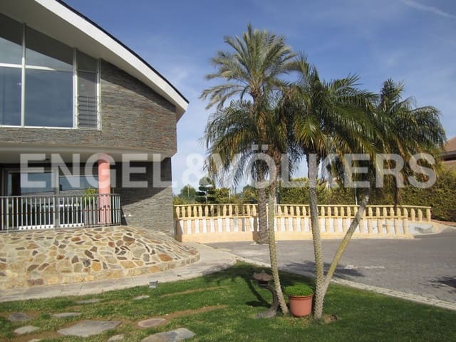Chalet de 5 habitaciones en Los Montesinos en venta con piscina - 2.170.000 € (Ref: 7030315)