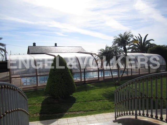 Chalet de 5 habitaciones en Los Montesinos en venta con piscina - 2.170.000 € (Ref: 7030315)