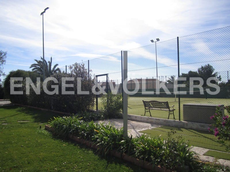 5 bedroom Villa for sale in Los Montesinos with pool - € 2,170,000 (Ref: 7030315)