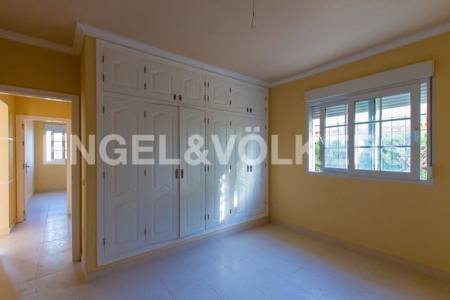 3 bedroom Villa for sale in La Manga del Mar Menor with pool garage - € 780,000 (Ref: 7030332)