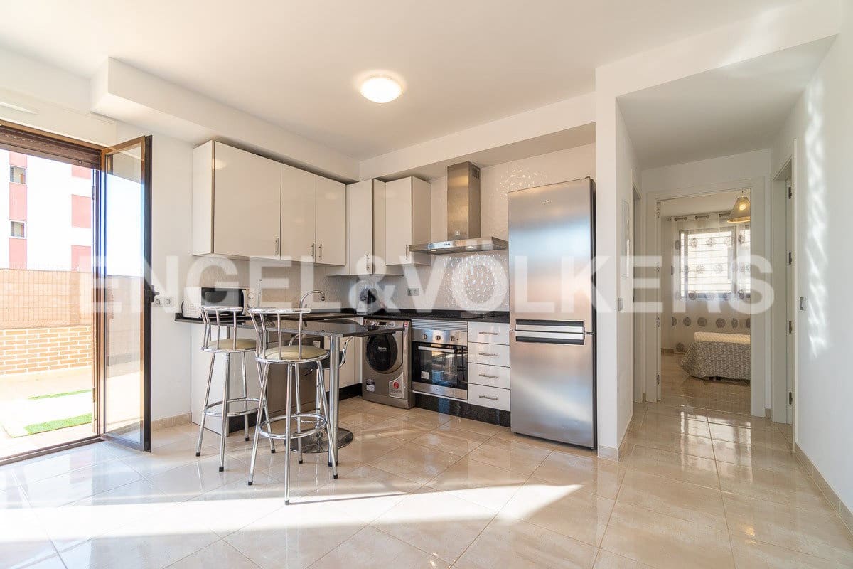2 soverom Leilighet til leie i Orihuela Costa med svømmebasseng - € 1 200 (Ref: 7056107)