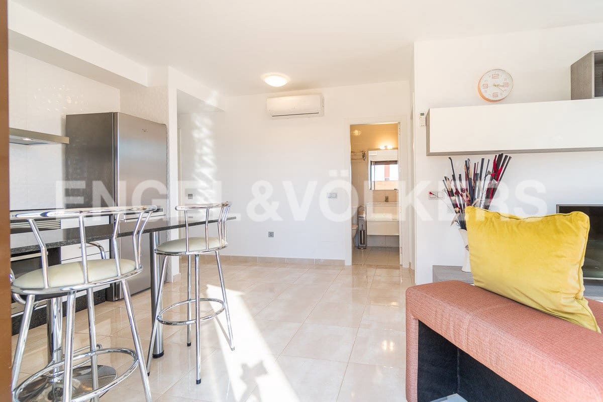 2 soverom Leilighet til leie i Orihuela Costa med svømmebasseng - € 1 200 (Ref: 7056107)