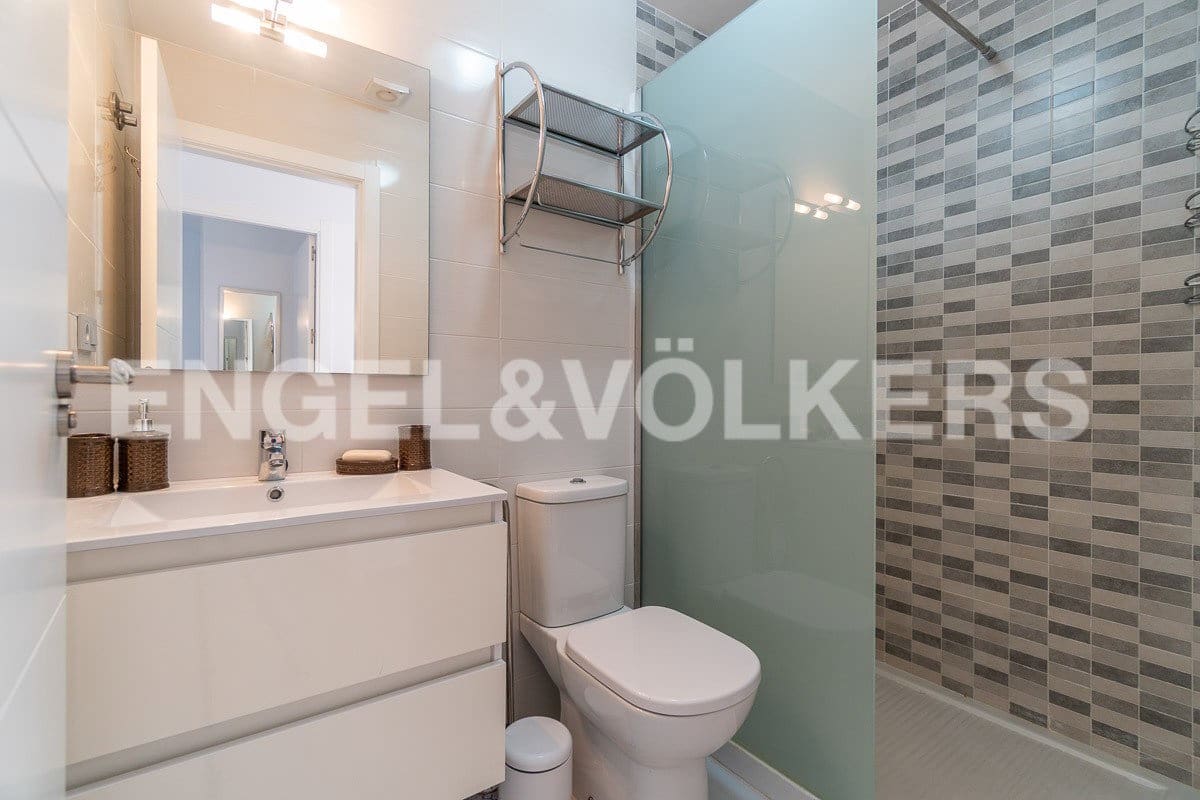 2 soverom Leilighet til leie i Orihuela Costa med svømmebasseng - € 1 200 (Ref: 7056107)