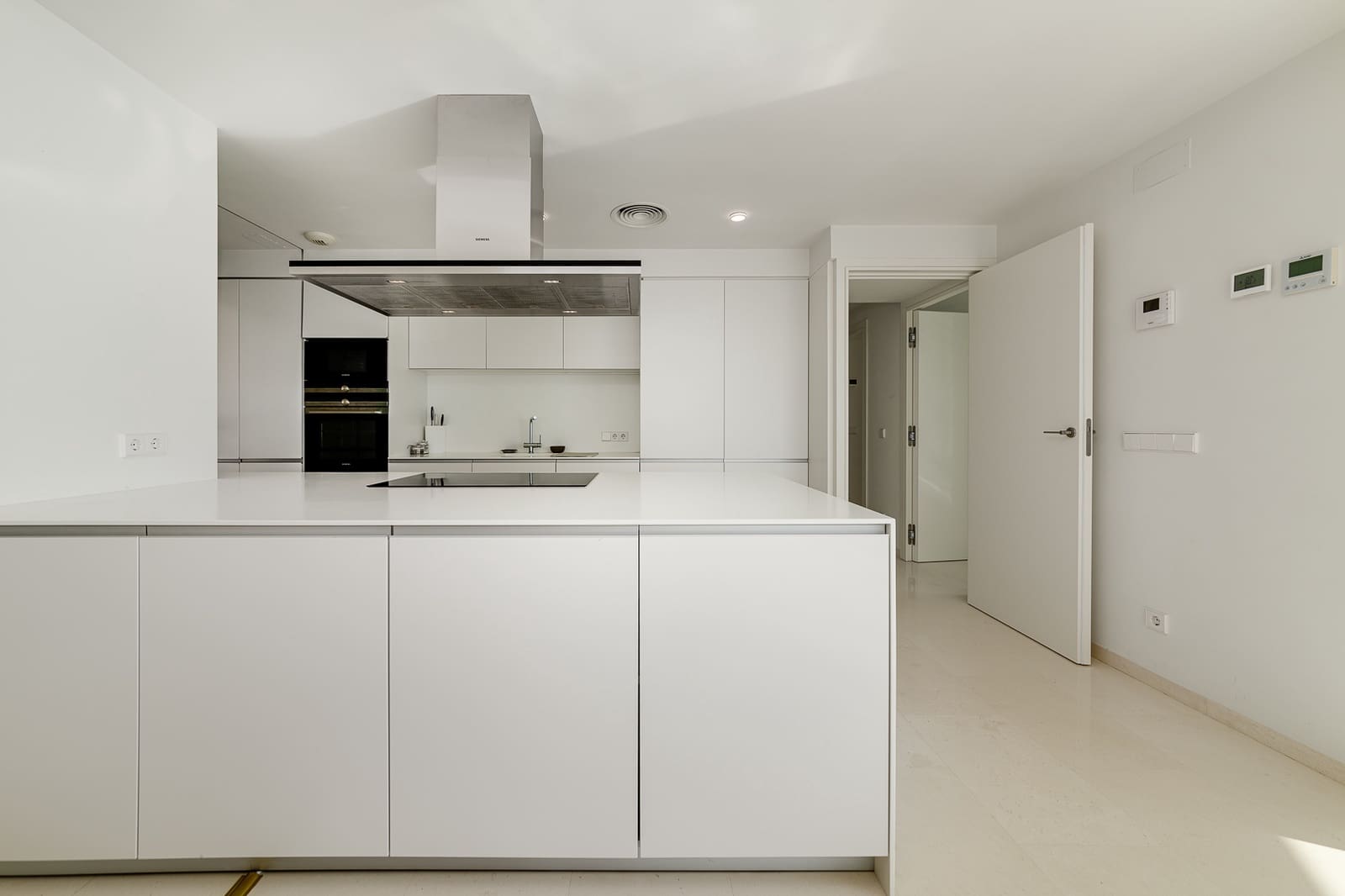 4 soveværelse Lejlighed til salg i Torrevieja med garage - € 988.000 (Ref: 7069051)